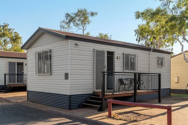 Superior Cabin - Sleeps 4 - Pet Friendly