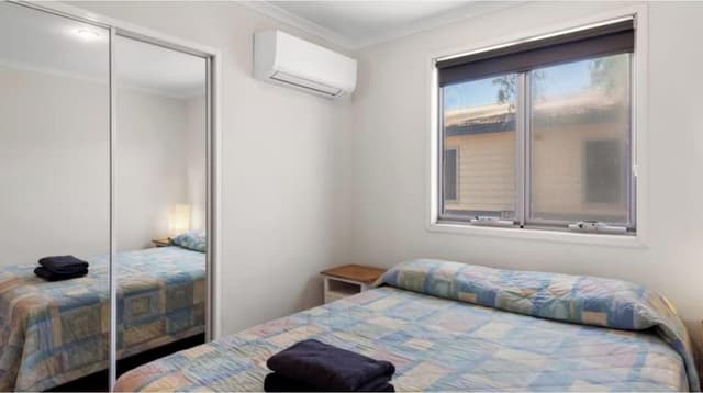 Deluxe 2 Bedroom Cabin