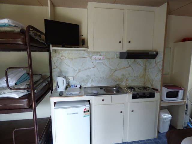 Pet Friendly Cabins Shared Bathroom