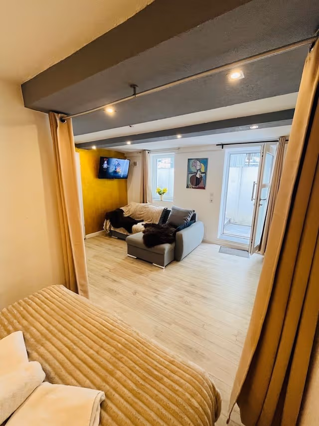 City Quadruple Room, 1 Bedroom, Ground Floor (F7)