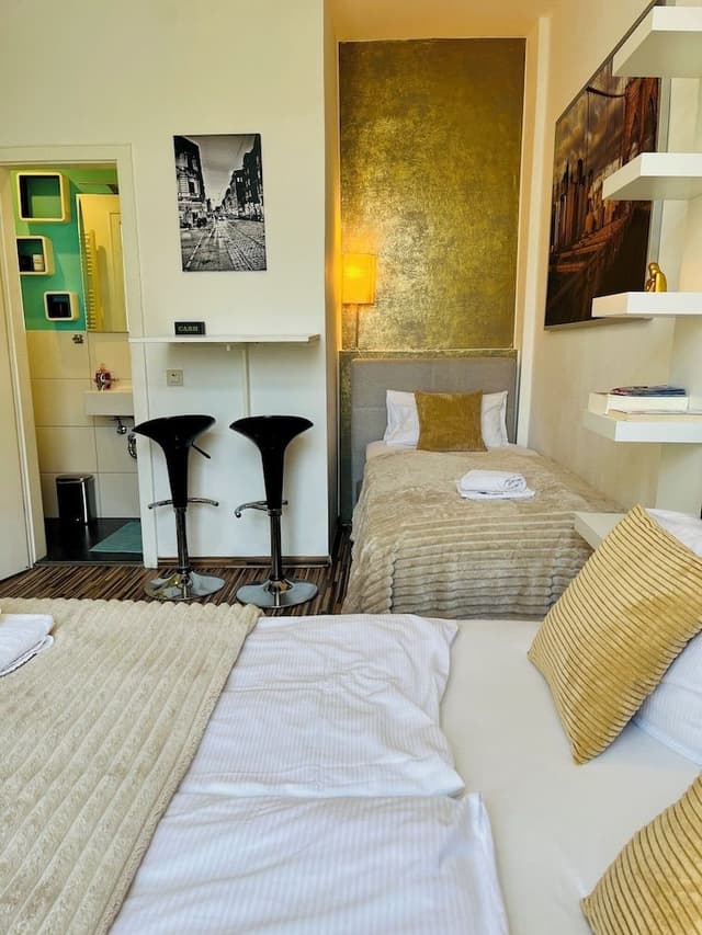 Classic Triple Room, Refrigerator, City View (F1)