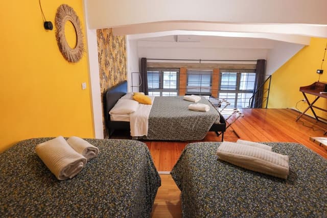 Deluxe Apartment