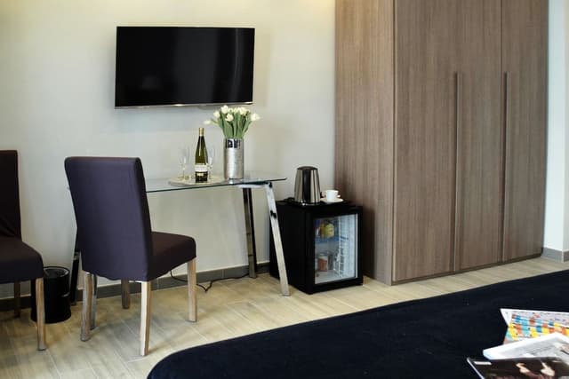 Suite, Hot Tub