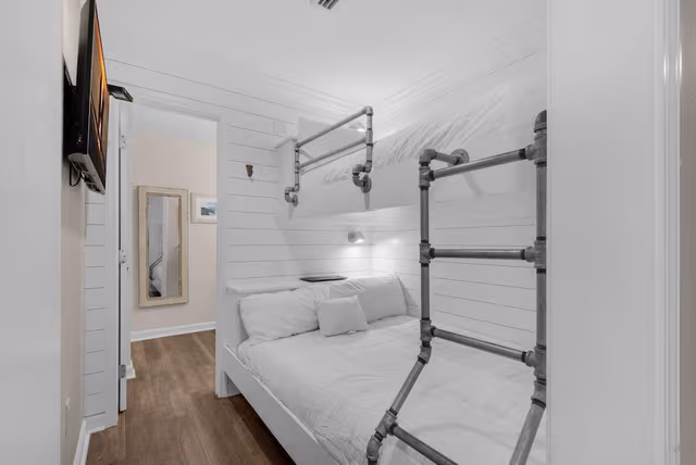 Condo, 1 King Bed with Sofa bed (Beach Resort 406)