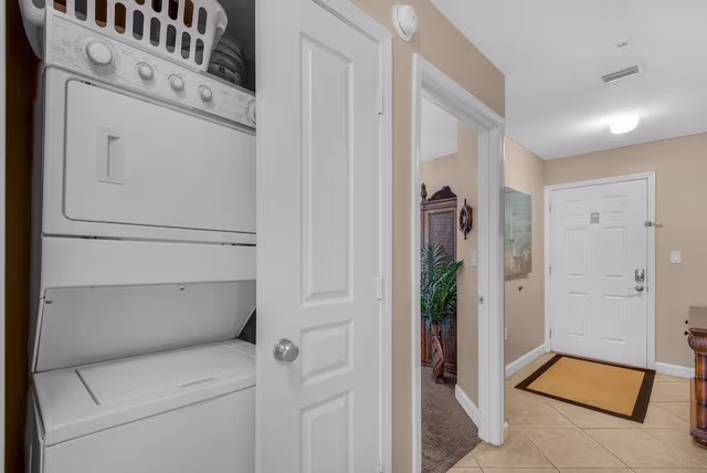 Condo, 1 King Bed with Sofa bed (Beach Resort 310)