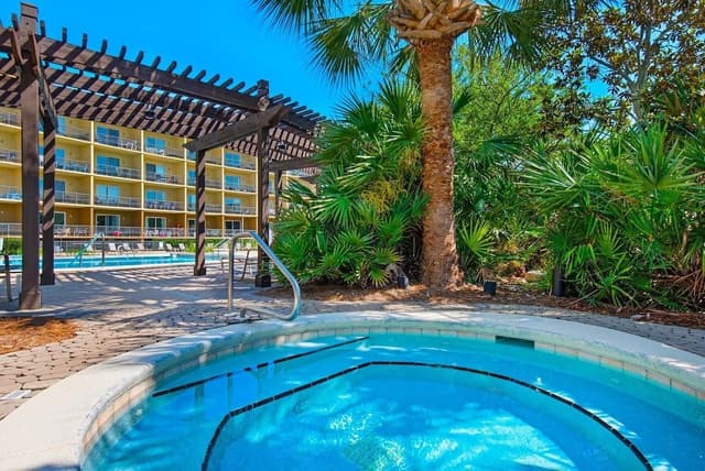 Condo, 1 King Bed with Sofa bed (Beach Resort 310)