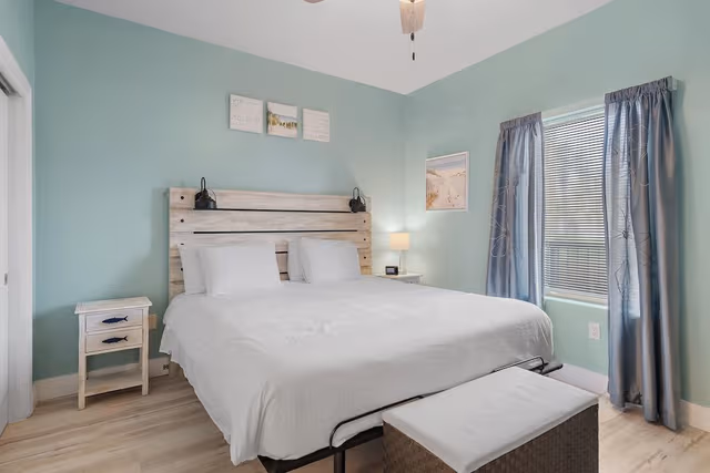 Condo, 1 King Bed with Sofa bed (Beach Resort 214)