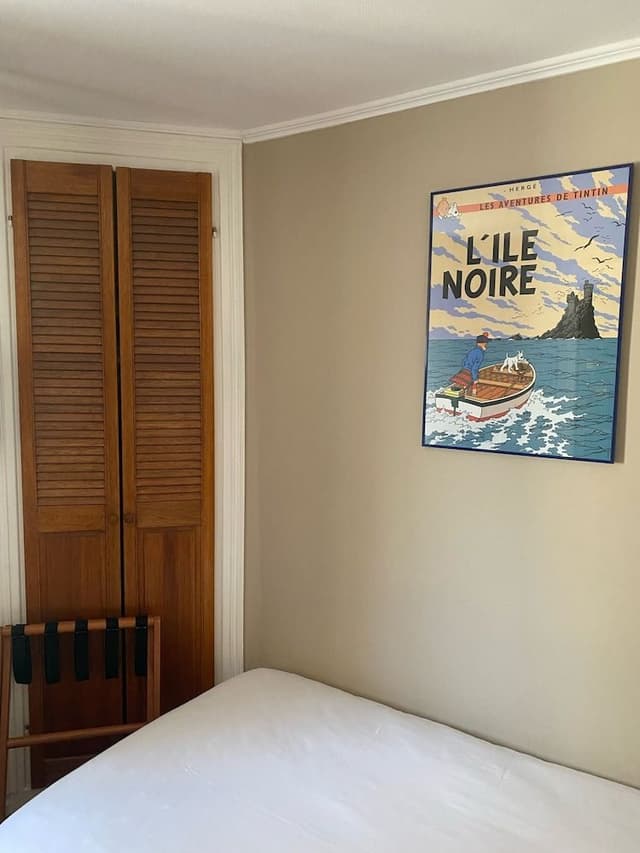 Economy Room