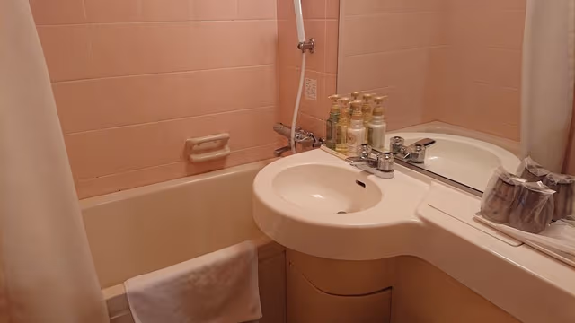 Standard Double Room, Smoking