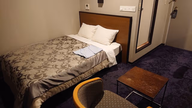 Standard Double Room, Smoking