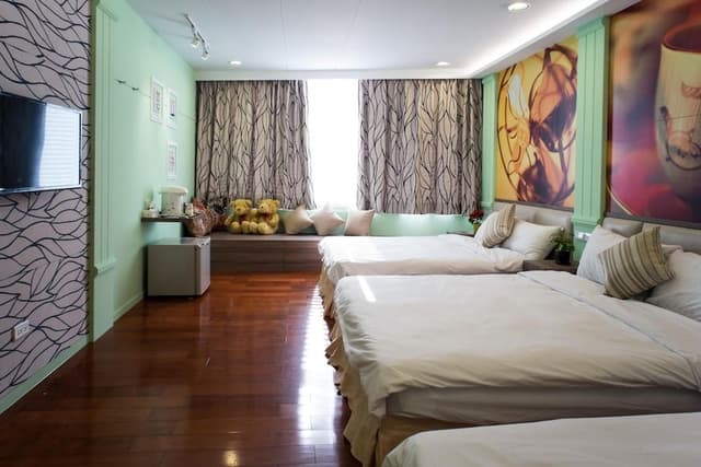 Room (6 persons)