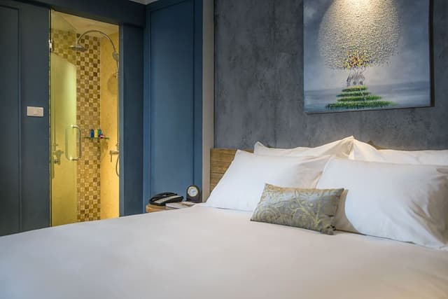 Connecting Rooms