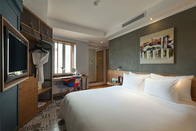 Connecting Rooms