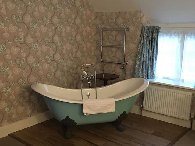 Luxury Double Room, Ensuite (Blue Room)