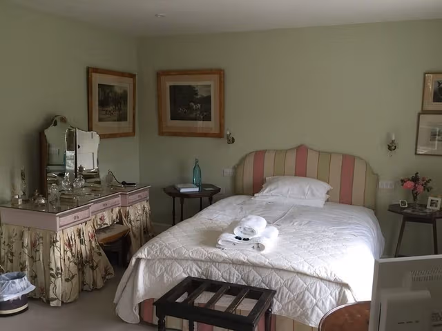 Superior Double Room, Private Bathroom, Garden View (Room 2)