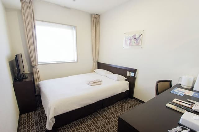 [Non-Smoking] Semi-Double Room (16 sqm)