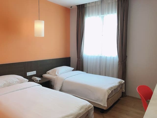 Business Twin Room
