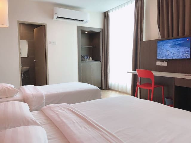 Deluxe Triple Room