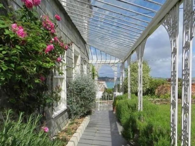 Luxury Double Room, Ensuite, Garden View (Veranda)
