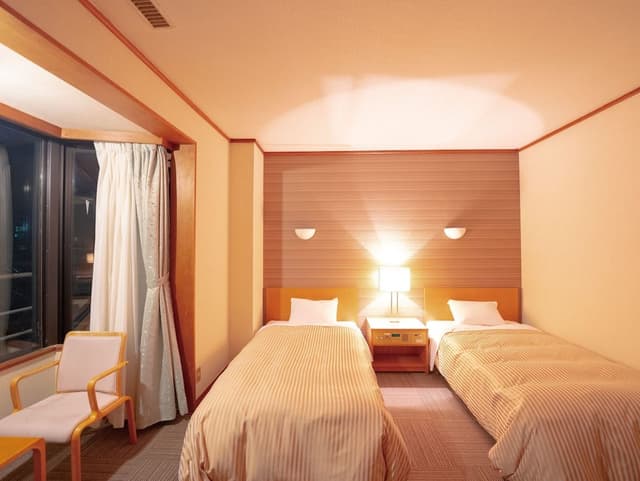 Twin Room, Non Smoking, Mountain View