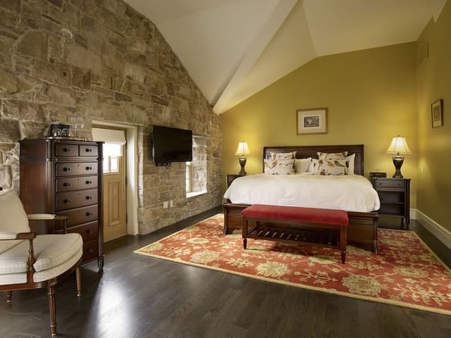 Officers Suite