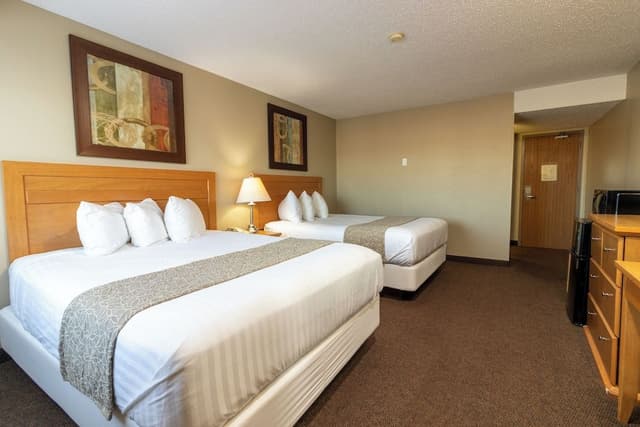 Room, 2 Queen Beds, Non Smoking