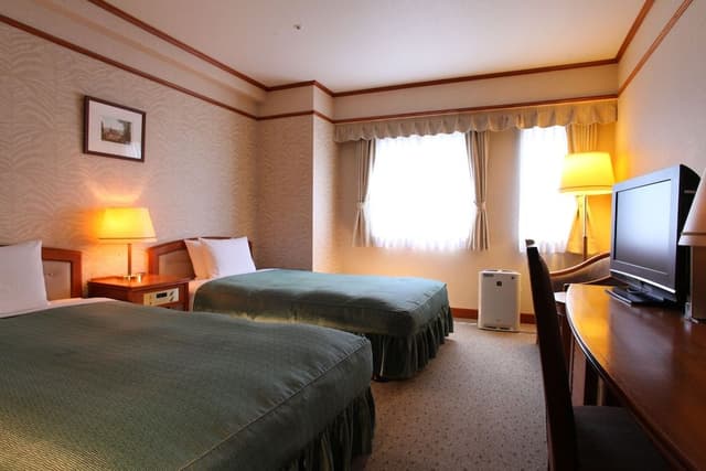 Twin Room, 2 Semi-double Beds, City View, South Side, Non Smoking