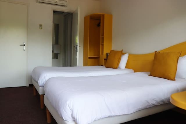 Basic Twin Room