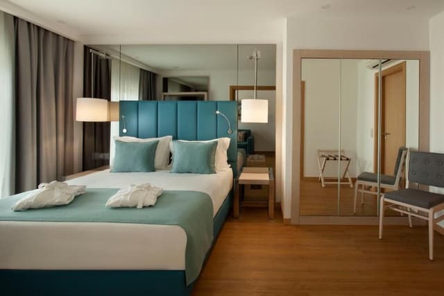 Suite with Frontal Sea View