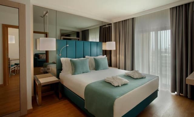 Superior Suite with Lateral Sea View