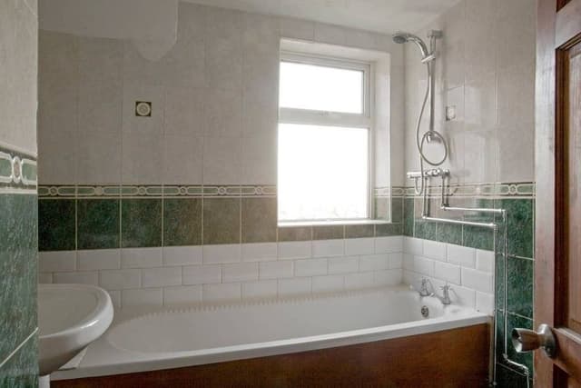 Deluxe Twin Room, Shared Bathroom, Garden View