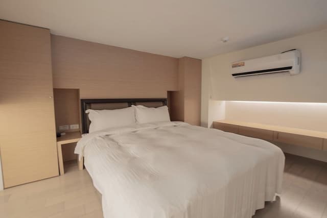 Monarch Room