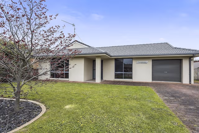 House, 3 Bedrooms, 2 Bathrooms