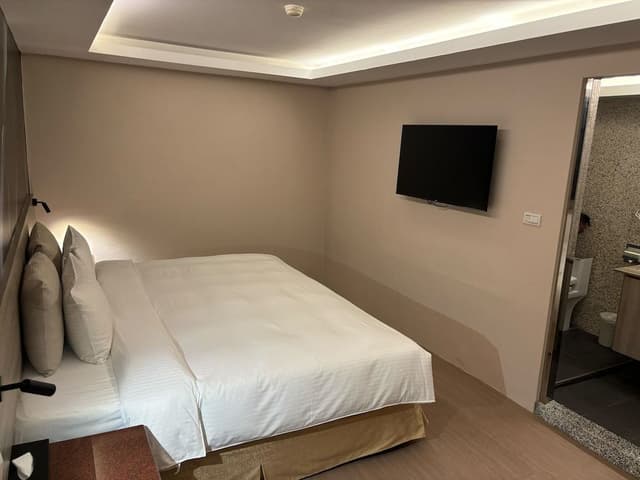Classic Double Room, No Window (No Breakfast Included) (No Parking Subsidy)