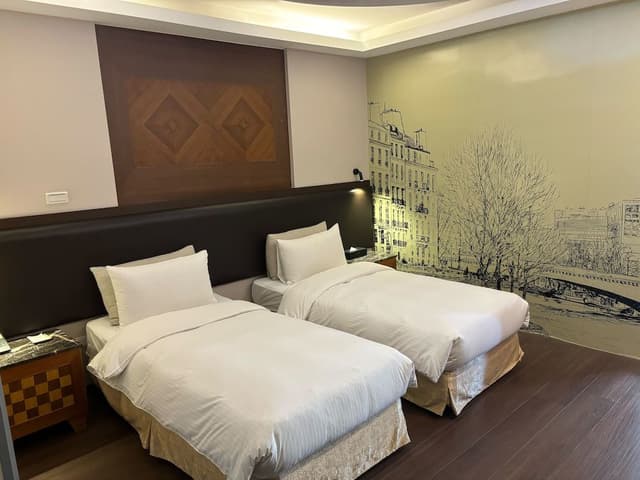 Standard Twin Room