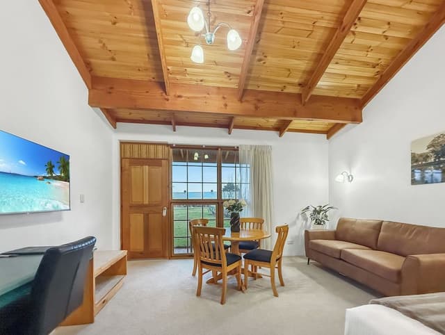 King Spa Suite