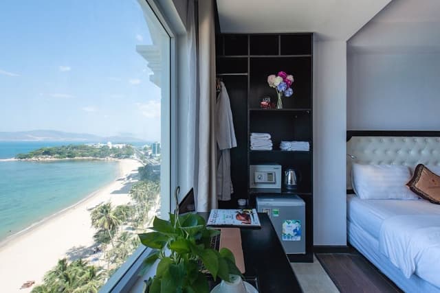Sea Front Single Twin