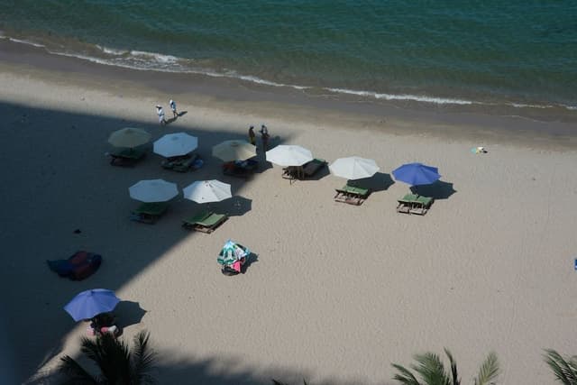 Sea Front Single Twin