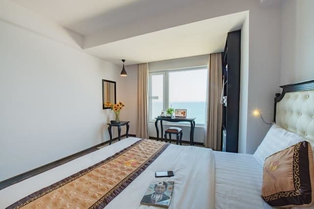Sea Front Single Twin