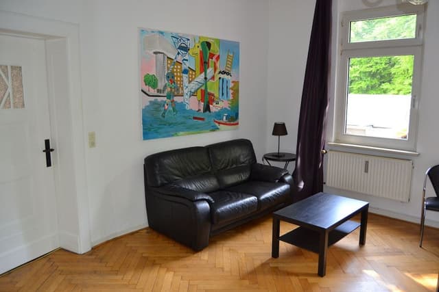 Deluxe Double Room, 1 Queen Bed, Shared Bathroom, Park View
