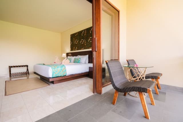 Deluxe Double or Twin Room