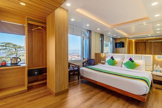 Deluxe Honeymoon Suite With Valley View