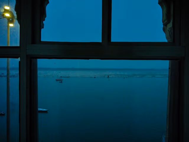 Saptarishi Suites