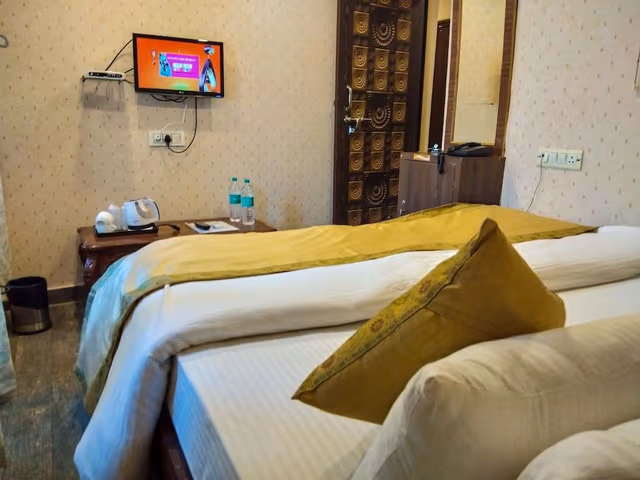 Ekaant Room