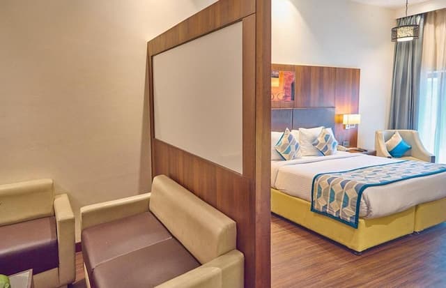Luxury Suite, 1 King Bed, Non Smoking