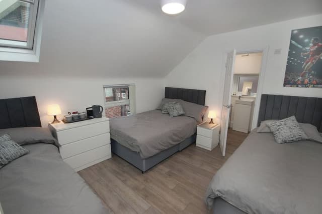 Room, Multiple Beds, Ensuite