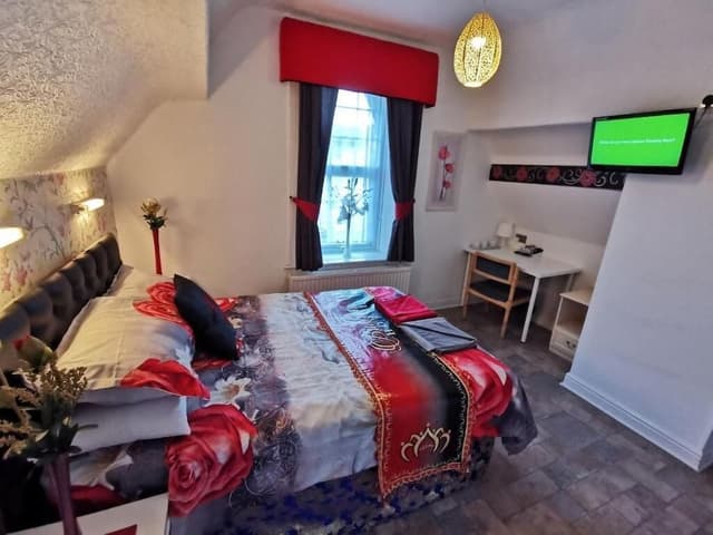 RM19 Double Room, Accessible