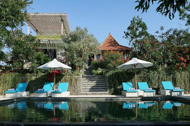 Garden Bungalow