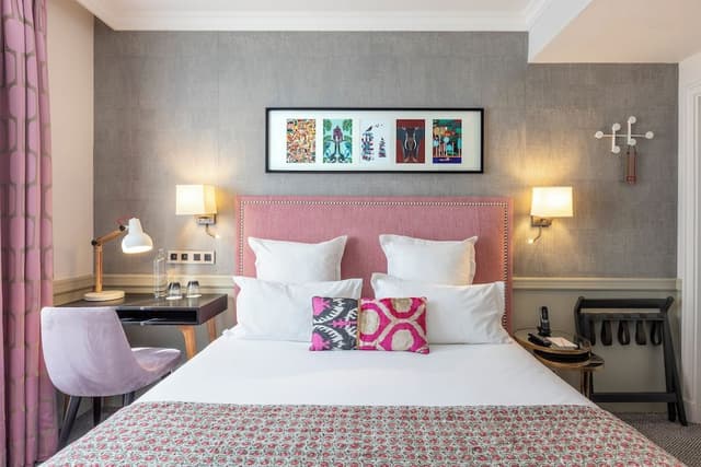 Classic Cosy Room