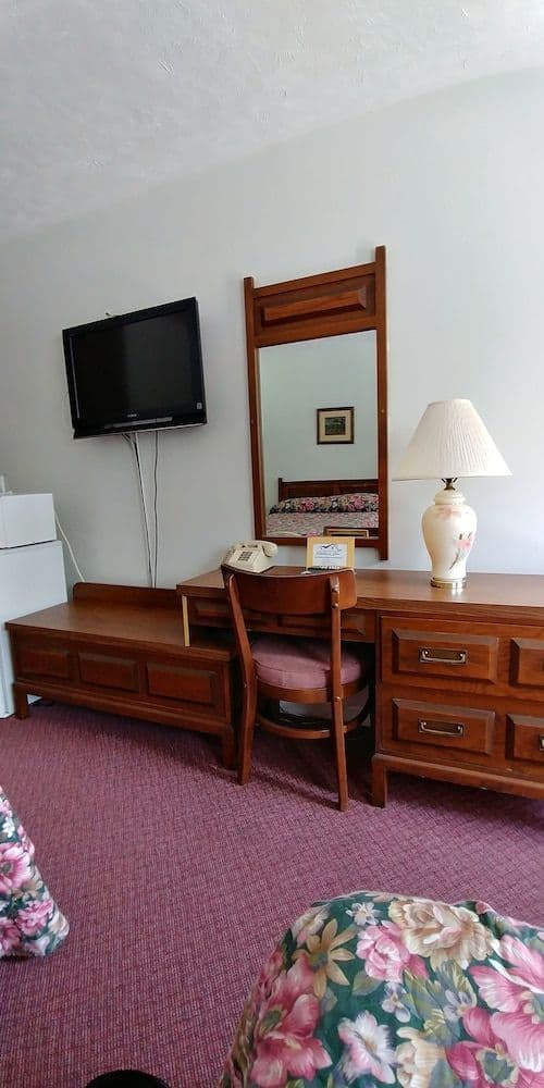 Standard Room, 2 Double Beds, Non Smoking